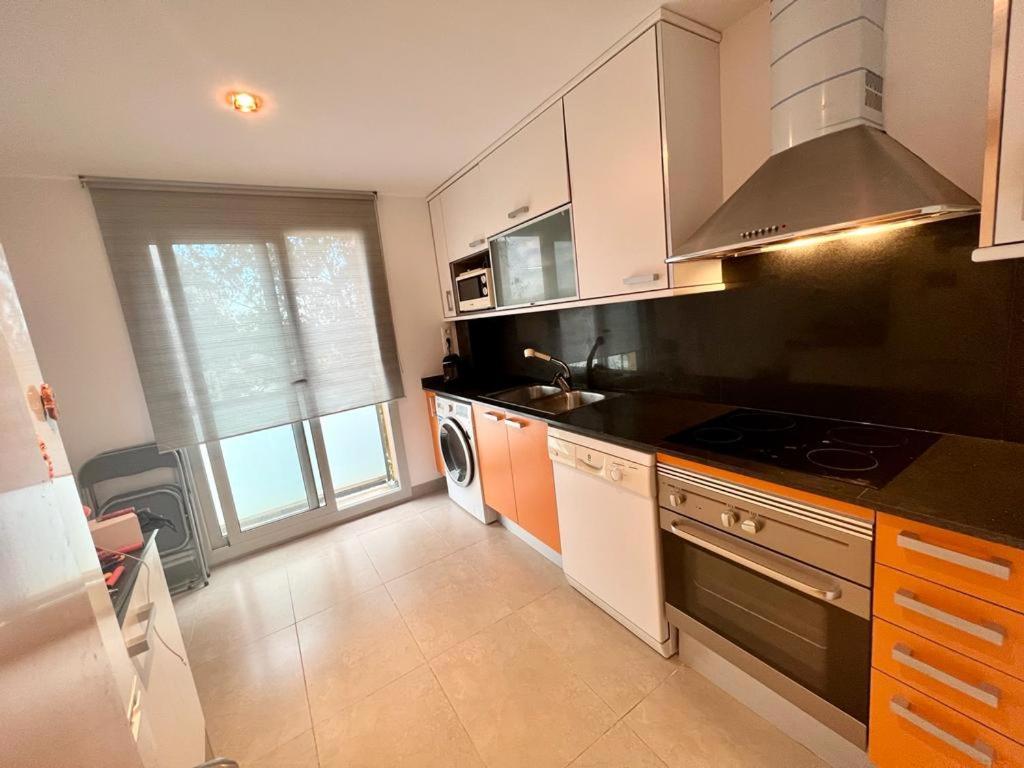 New! Apartamento Con 2 Piscinas, Parque Infantil, A 1 Min De La Playa Sant Antoni De Calonge Bagian luar foto